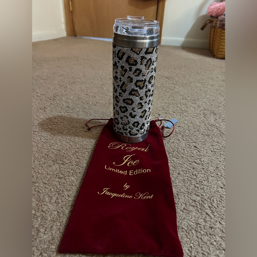 Jacqueline Kent leopard tumbler. New in bag